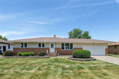 13736 Cherokee Trail, Middleburg Heights, OH 44130 - #: 5047224