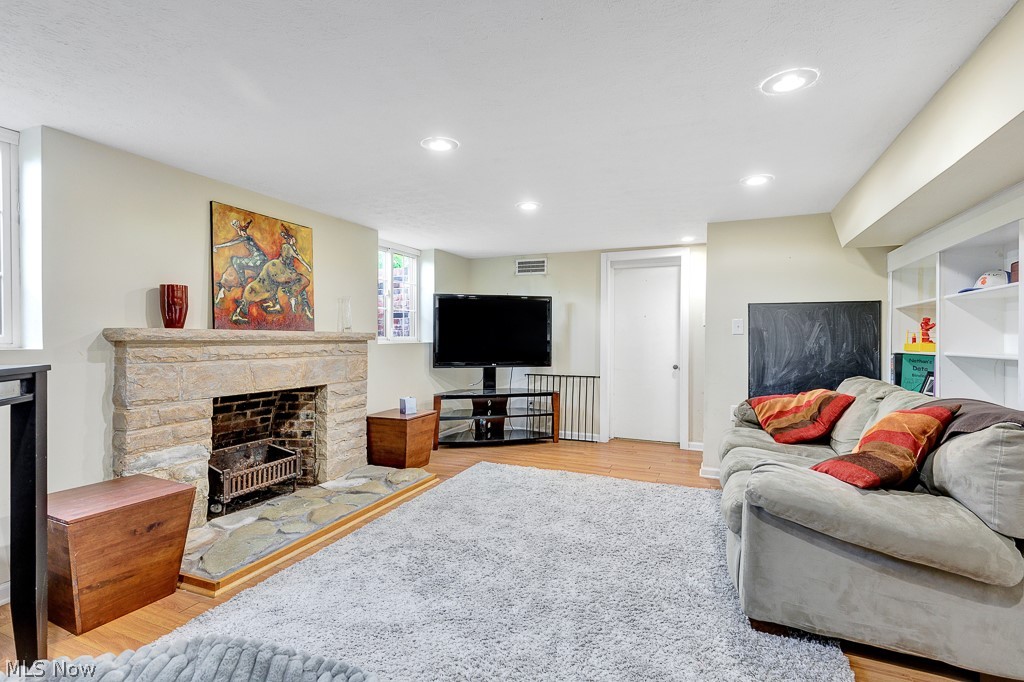 Beach Cliff - Residential