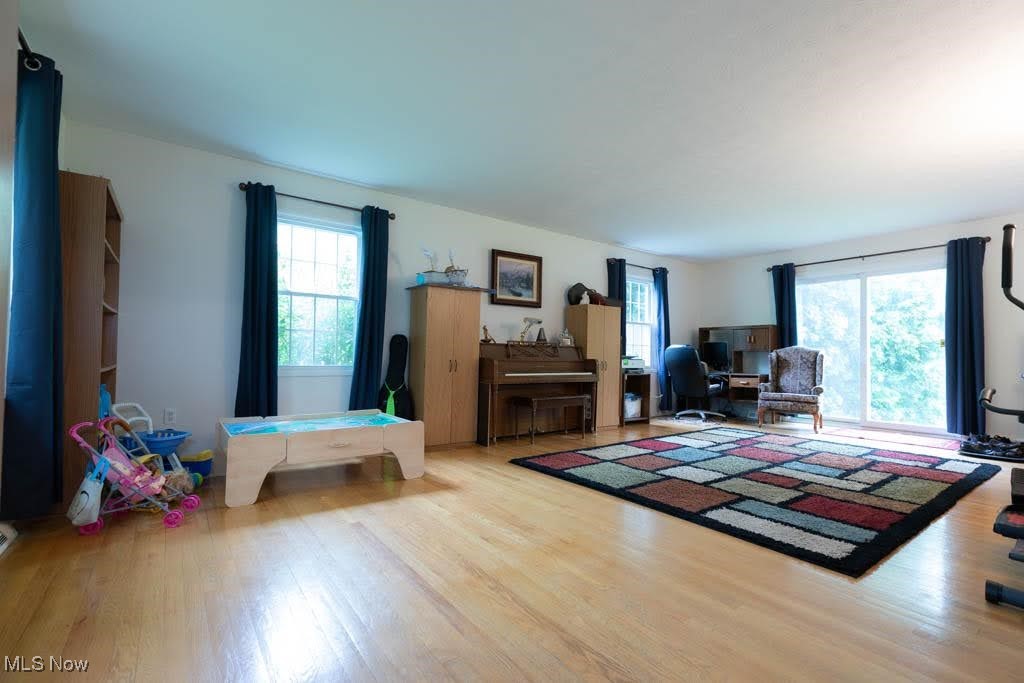 5940 Hansom Drive, Solon, Ohio image 12