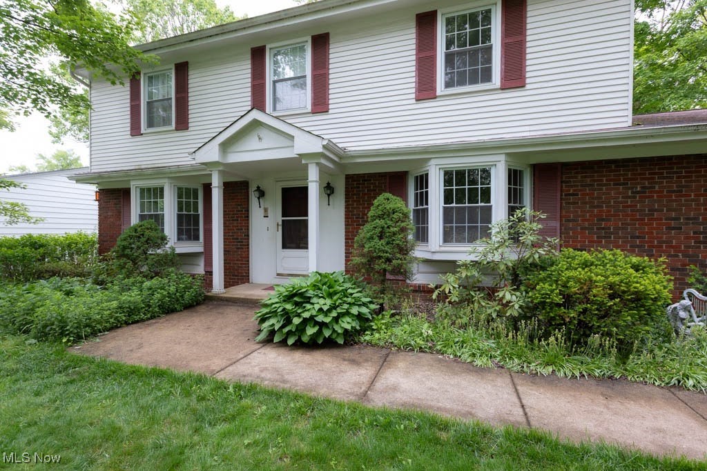 5940 Hansom Drive, Solon, Ohio image 44