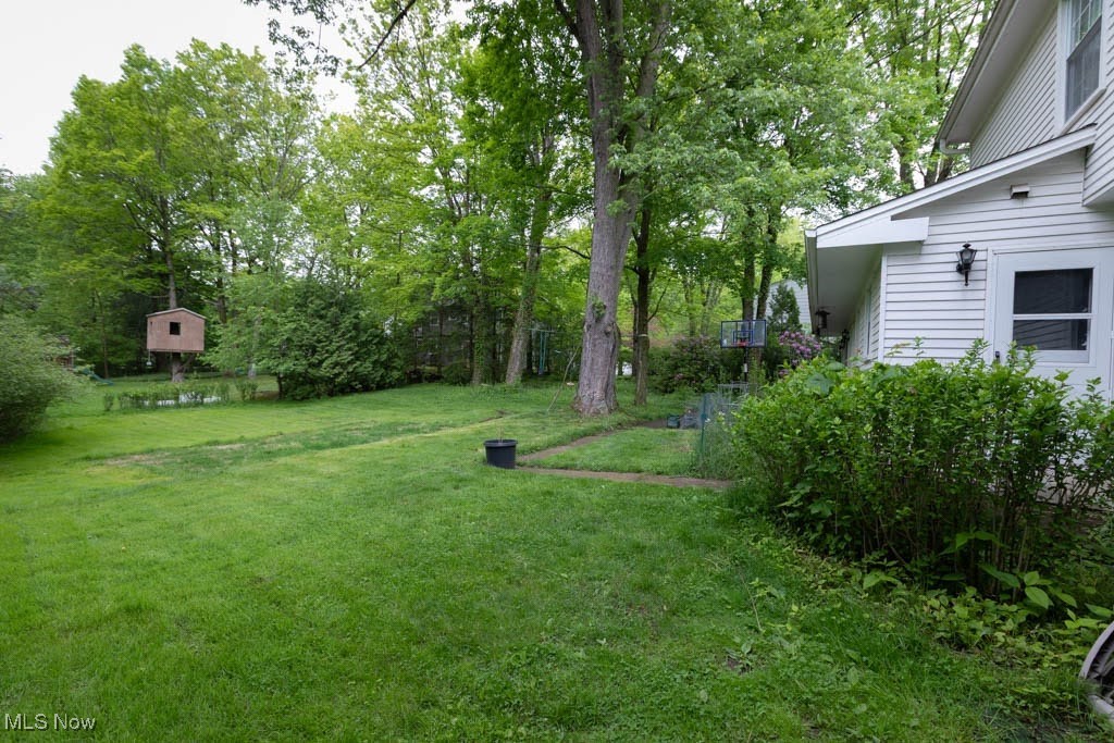 5940 Hansom Drive, Solon, Ohio image 38