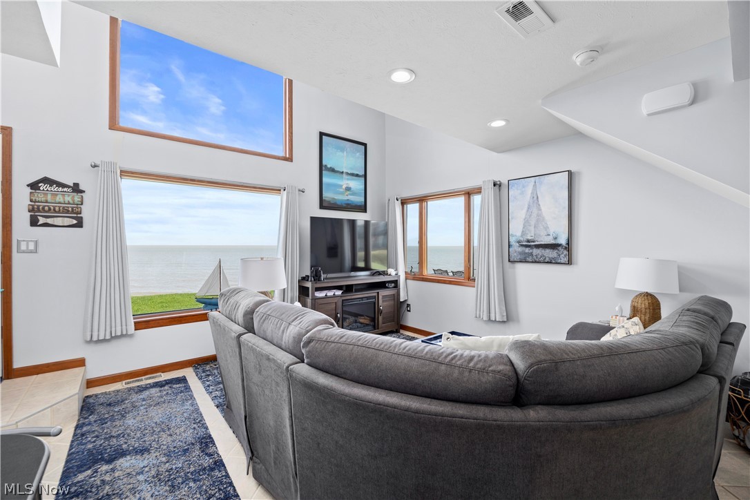 Unit E Oakshire Estates - Residential