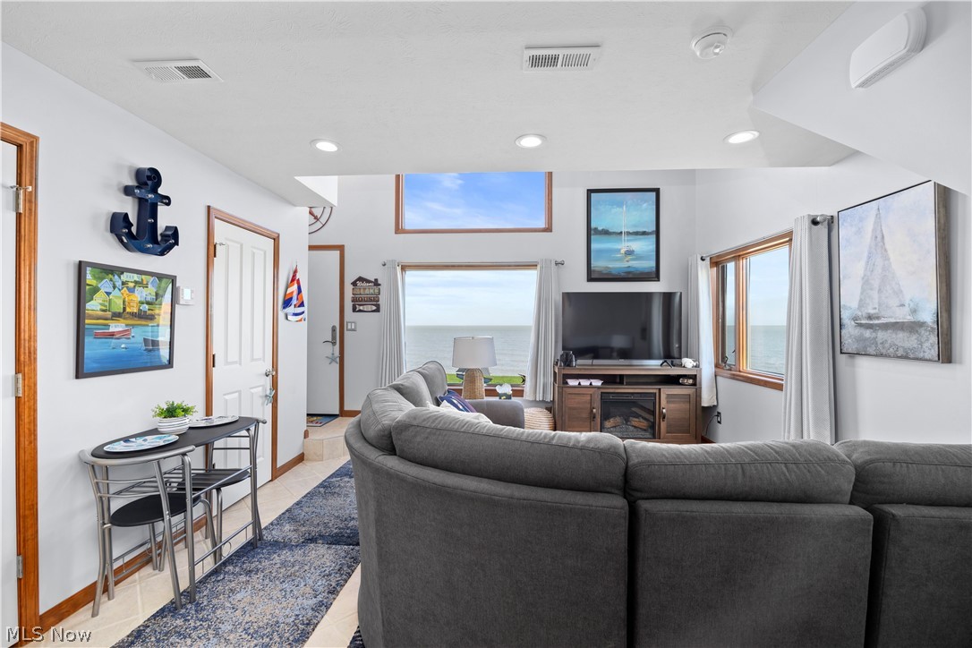 Unit E Oakshire Estates - Residential