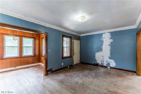 Tiny photo for 16007 Huntmere Avenue, Cleveland, OH 44110 (MLS # 5203487)