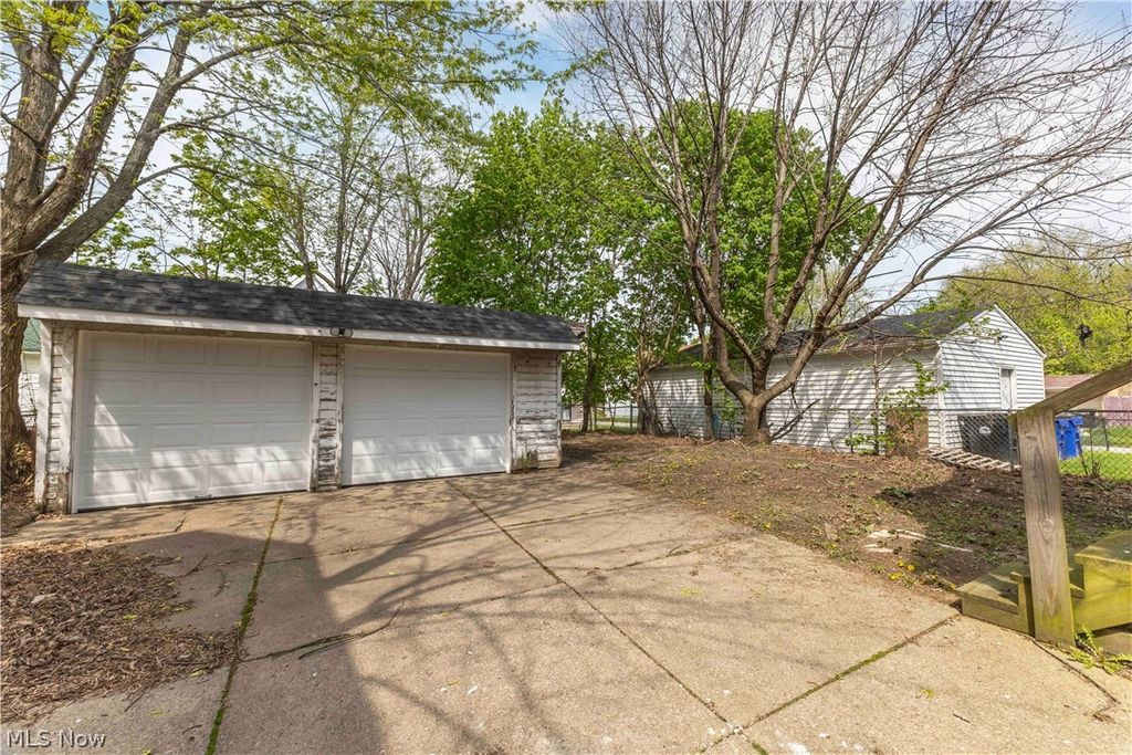 Photo of 16007 Huntmere Avenue, Cleveland, OH 44110 (MLS # 5203487)