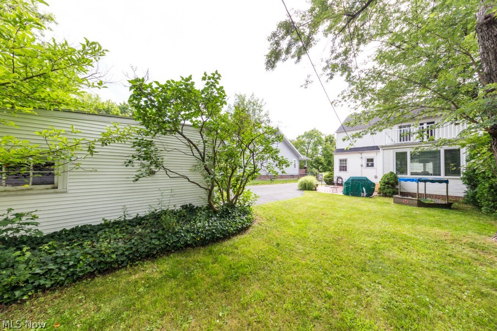 Shaker Lakes - Residential