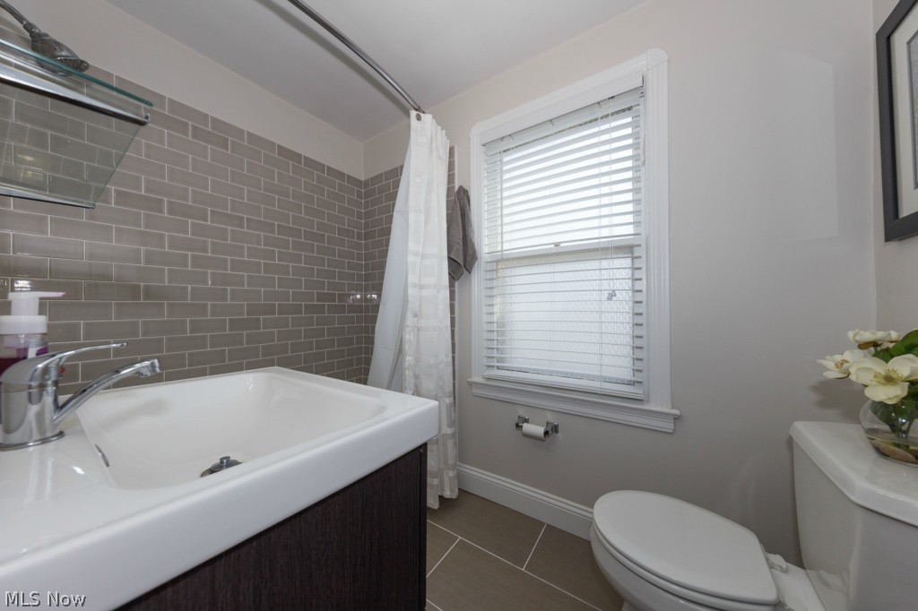 Shaker Lakes - Residential