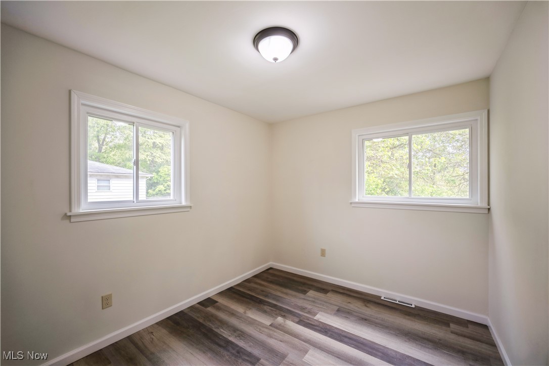15610 Alonzo Avenue, Cleveland, Ohio image 11