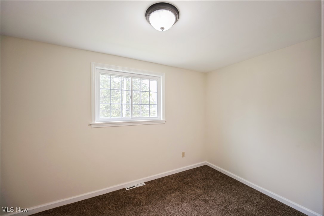 15610 Alonzo Avenue, Cleveland, Ohio image 13