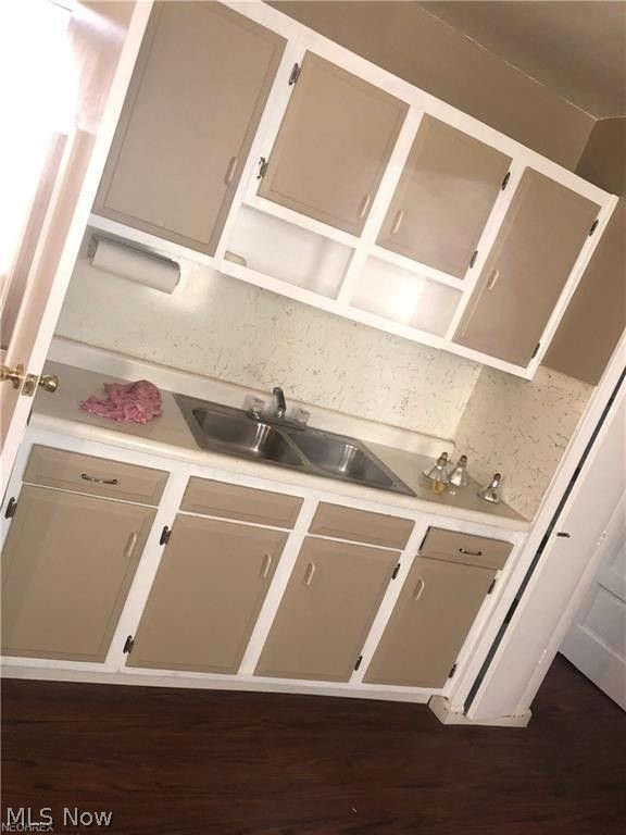 Pfundstein & Dziedzicki Allotm - Residential Income