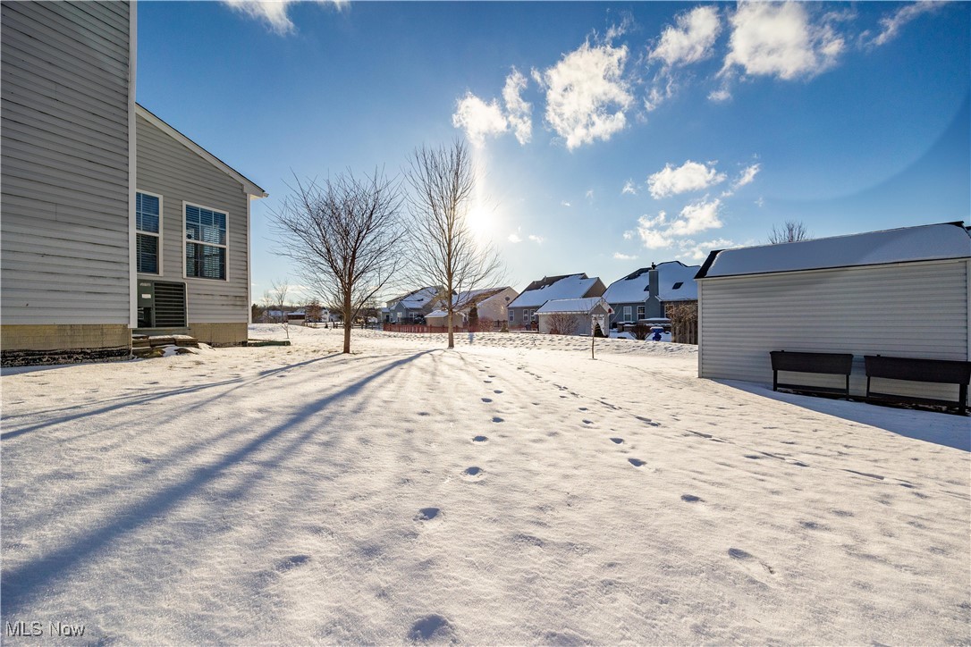 38081 Edge Meadow Court, North Ridgeville, Ohio image 41