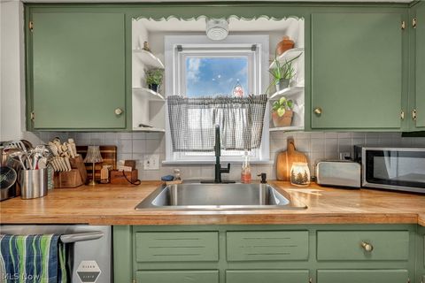 Tiny photo for 260 Prairie Drive, Akron, OH 44312 (MLS # 5188116)