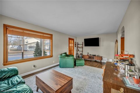 Tiny photo for 260 Prairie Drive, Akron, OH 44312 (MLS # 5188116)