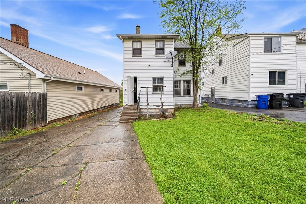 Photo of 8506 Jeffries Avenue, Cleveland, OH 44105 (MLS # 5206726)