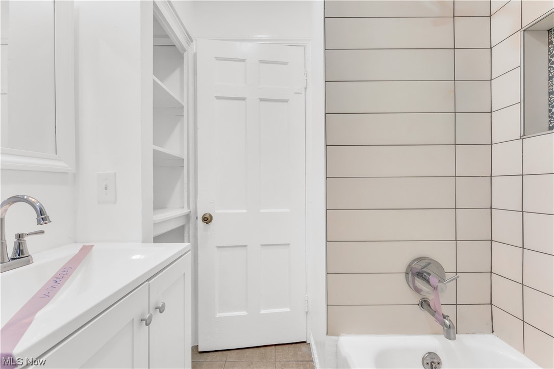 Shaker View Sub - Residential Lease