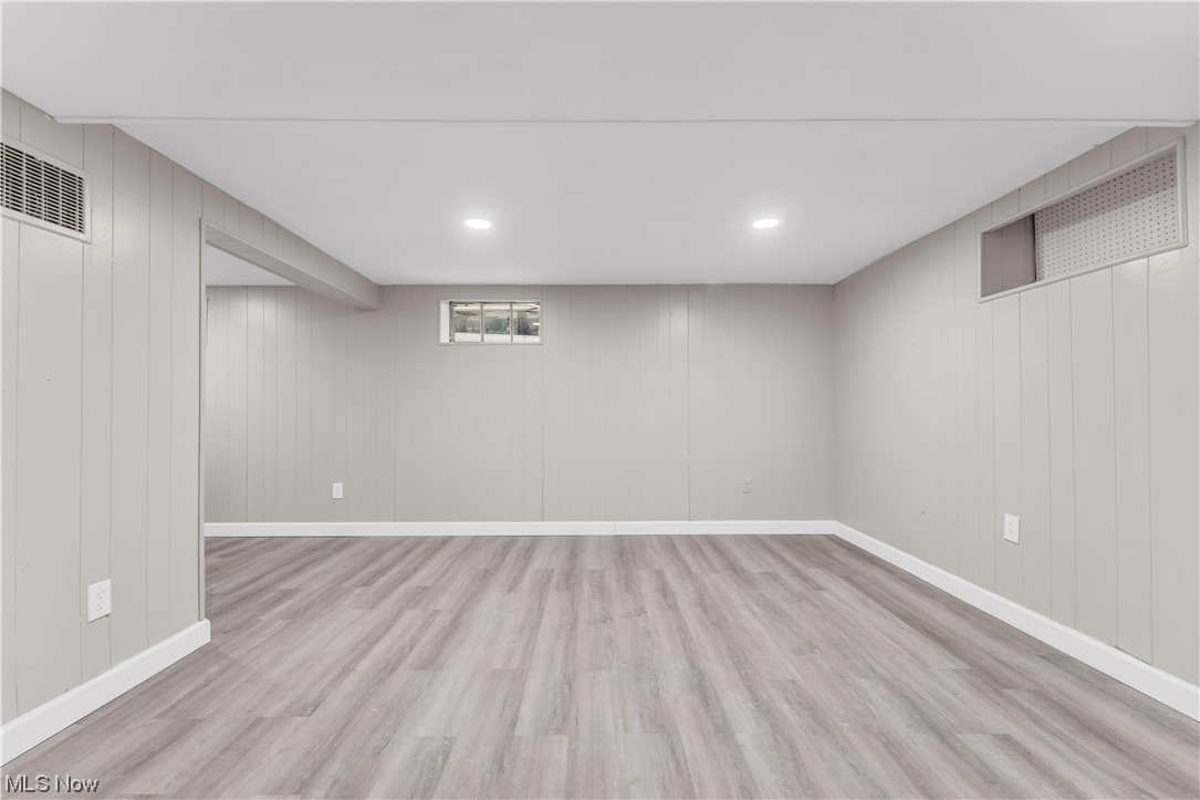 Shaker View Sub - Residential Lease