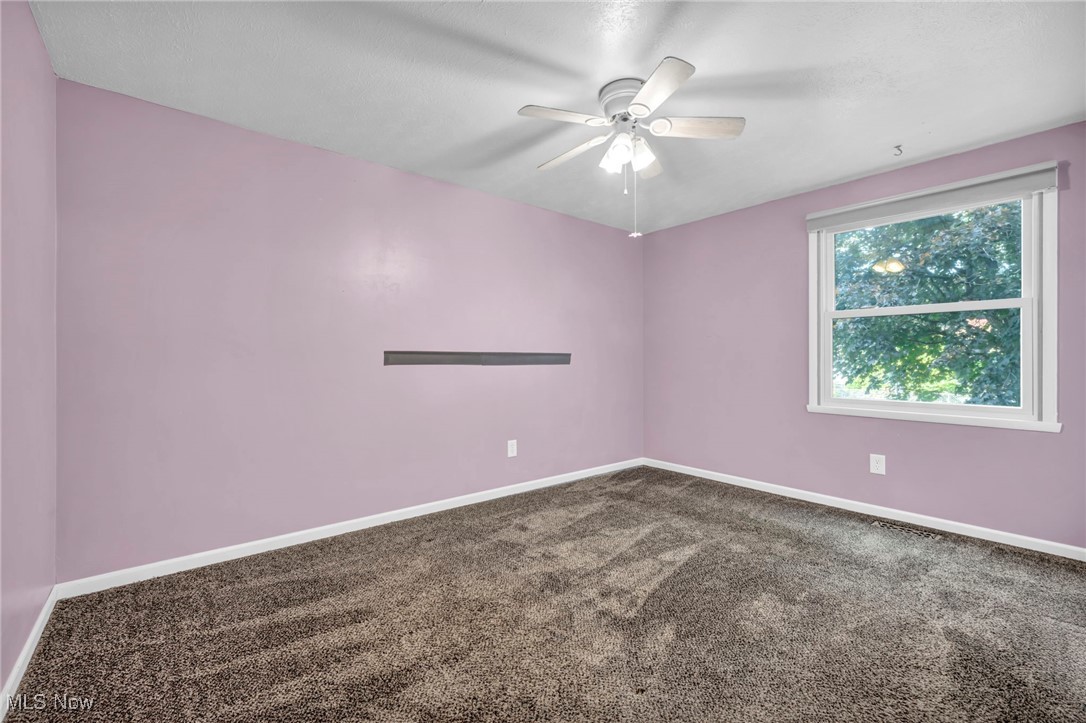 Country Lane Manor - Residential