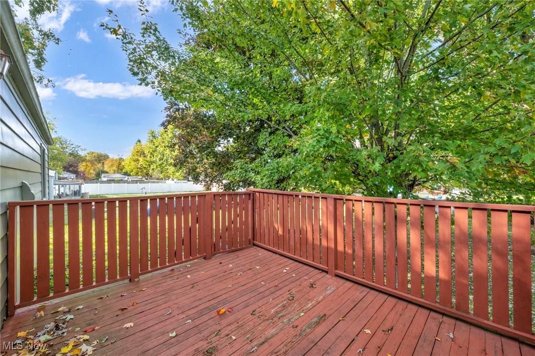 Country Lane Manor - Residential