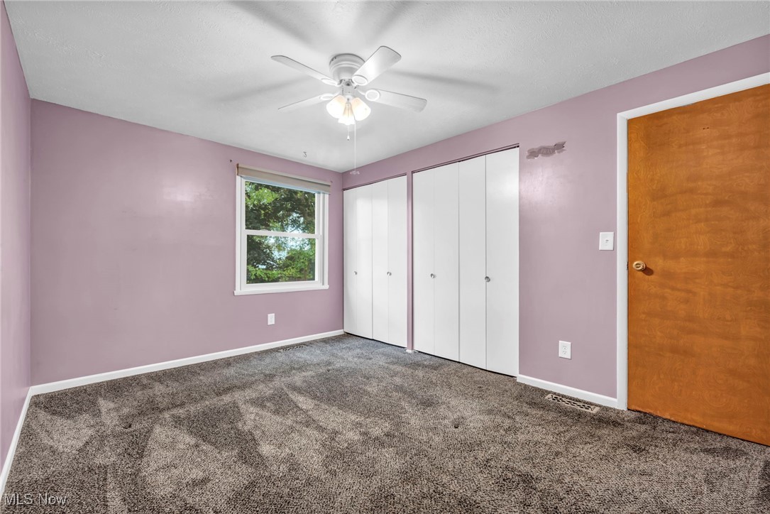 Country Lane Manor - Residential