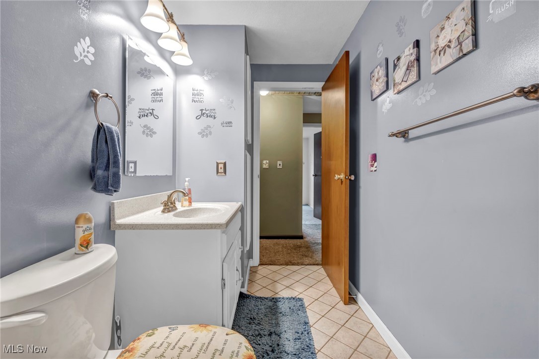 Country Lane Manor - Residential