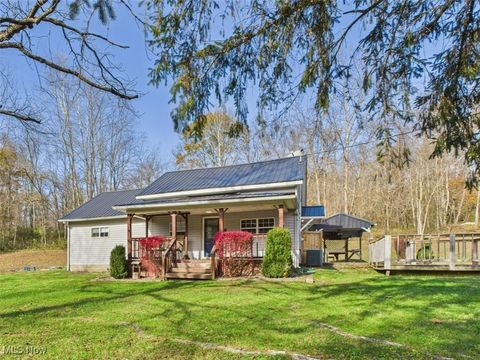Homes For Sale - 2425 Rocky Point Road<br/> Fleming, OH 45729