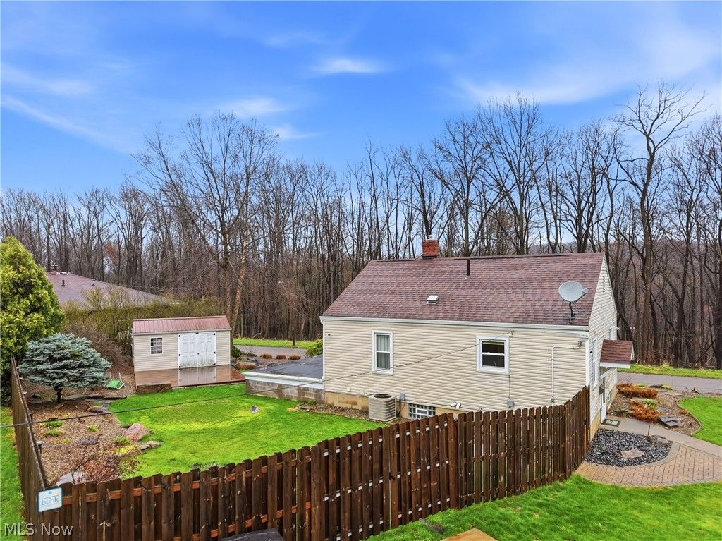 Photo of 1734 Tonawanda Avenue, Akron, OH 44305 (MLS # 5197115)