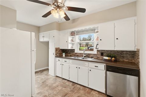 Tiny photo for 1734 Tonawanda Avenue, Akron, OH 44305 (MLS # 5197115)