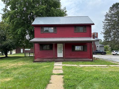 Homes For Sale - 608 Jefferson Street<br/> Salineville, OH 43945