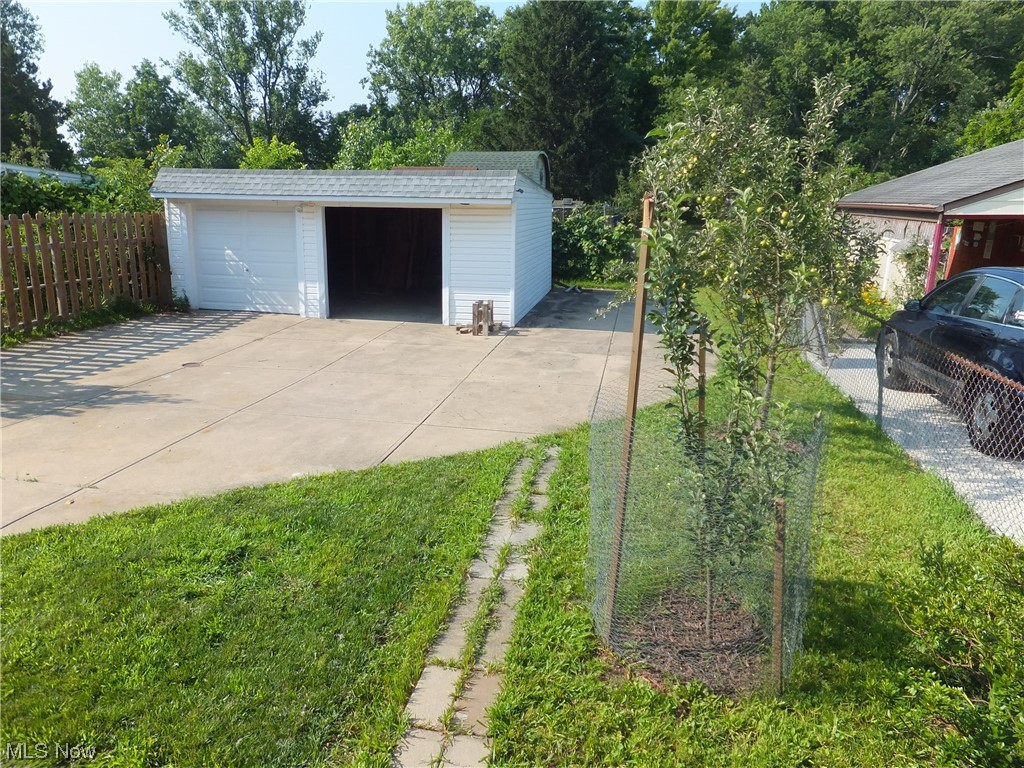 Ridgeview Manor - Residential