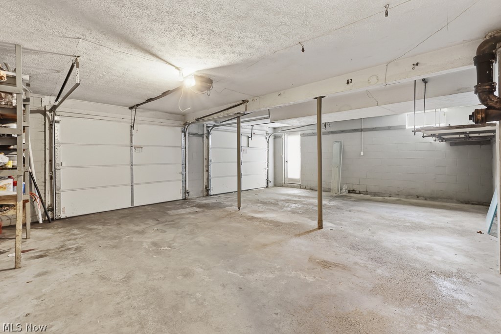 North Portage Path Estates - Residential