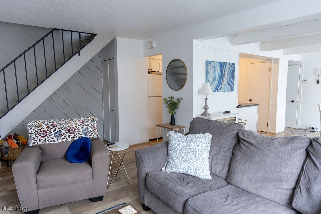 Ridgeglen Place Condo - Residential