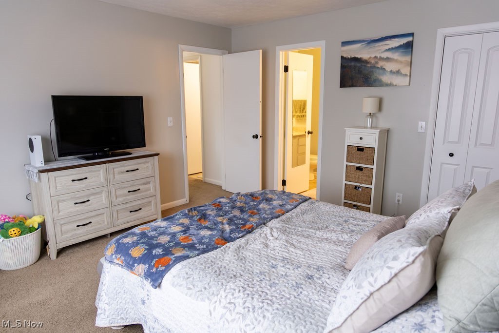 Ridgeglen Place Condo - Residential