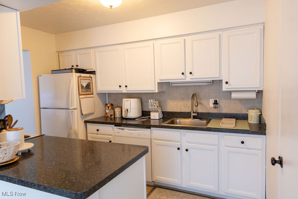 Ridgeglen Place Condo - Residential