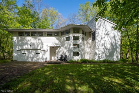 Tiny photo for 3812 Ellendale Road, Moreland Hills, OH 44022 (MLS # 5239345)