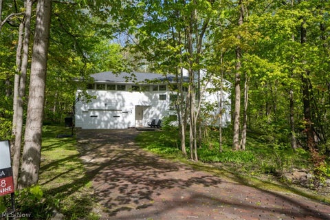 Tiny photo for 3812 Ellendale Road, Moreland Hills, OH 44022 (MLS # 5239345)