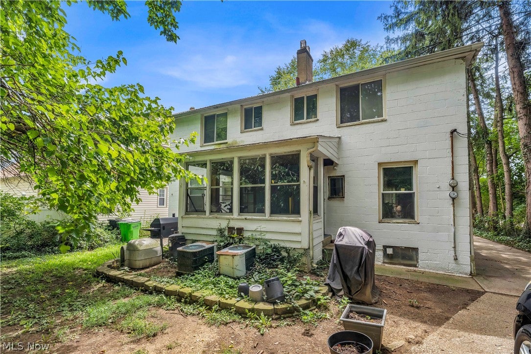 102 Hartman Street
