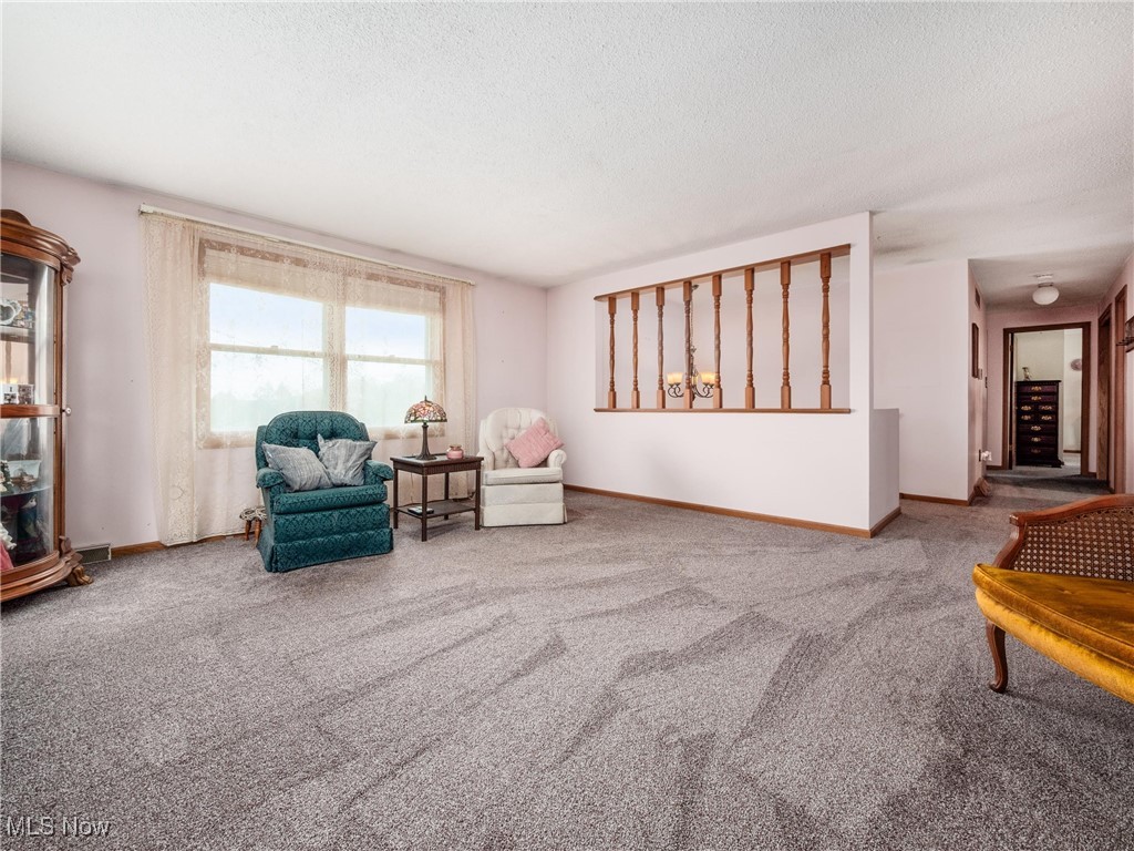 3208 Lakewood Drive, Zanesville, Ohio image 4
