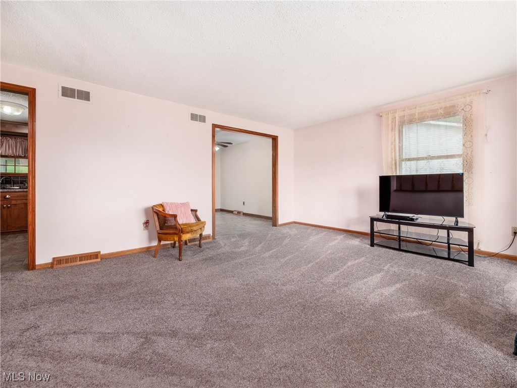 3208 Lakewood Drive, Zanesville, Ohio image 5