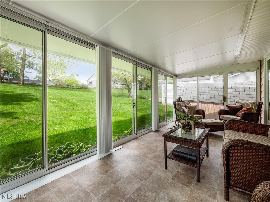 3208 Lakewood Drive, Zanesville, Ohio image 13