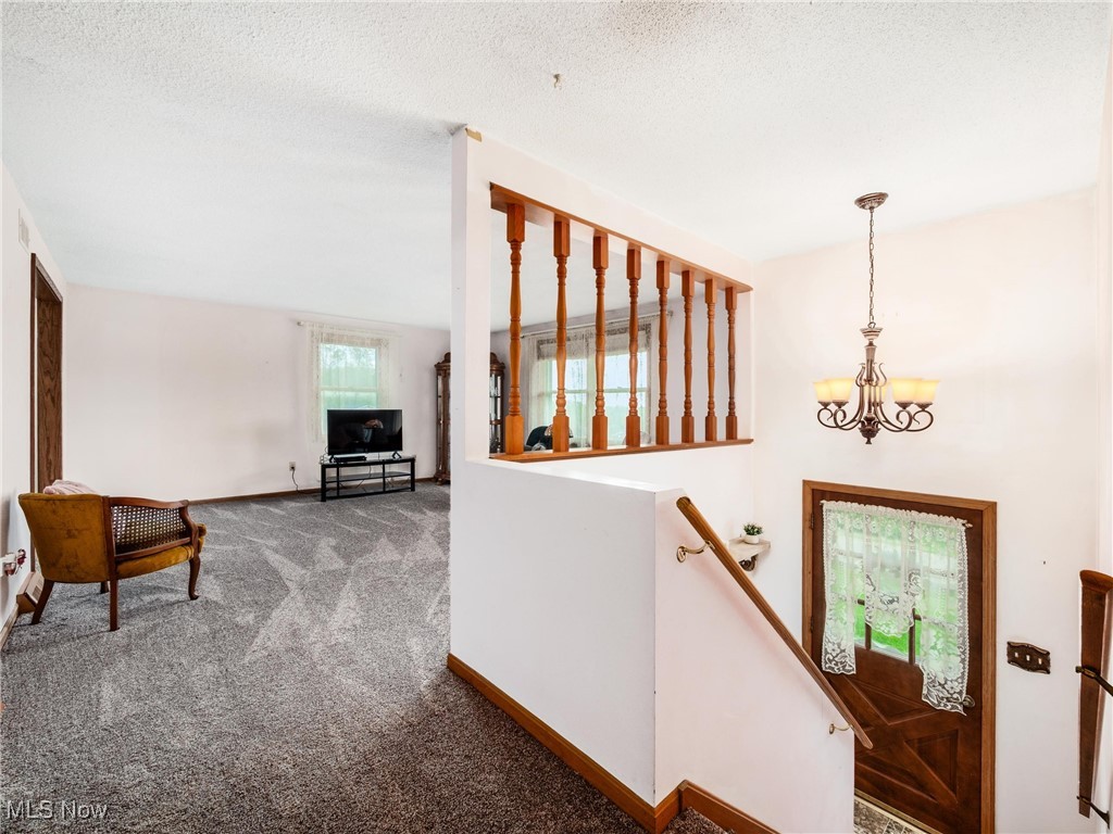 3208 Lakewood Drive, Zanesville, Ohio image 2