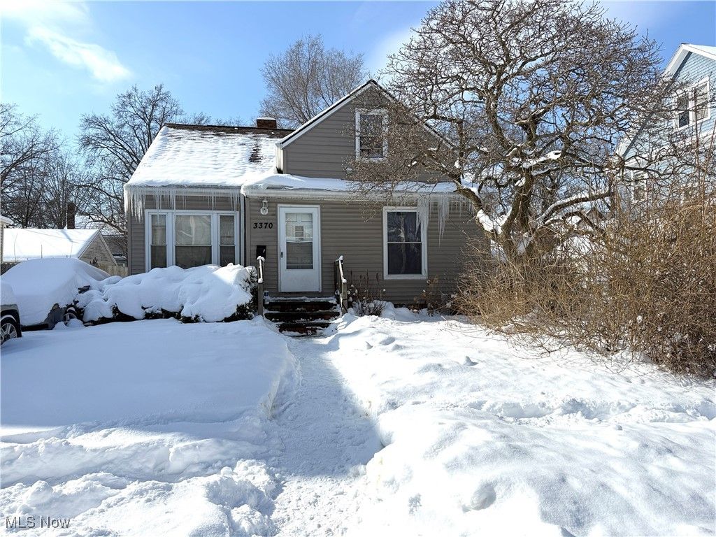 Photo of 3370 W 128th Street, Cleveland, OH 44111 (MLS # 5184311)