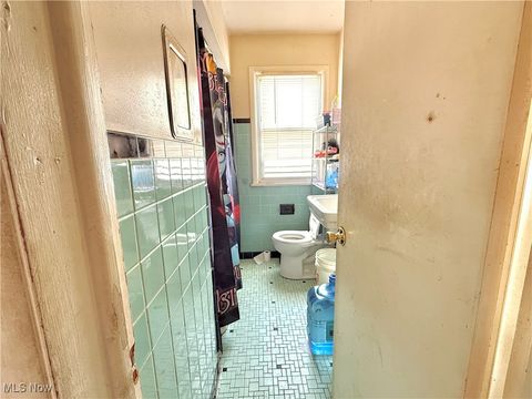 Tiny photo for 3370 W 128th Street, Cleveland, OH 44111 (MLS # 5184311)