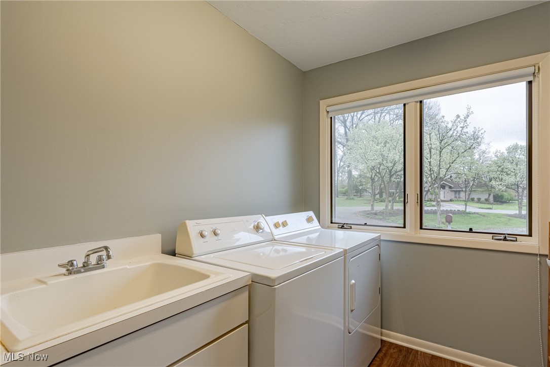 5560 Hummingbird Circle, Solon, Ohio image 19