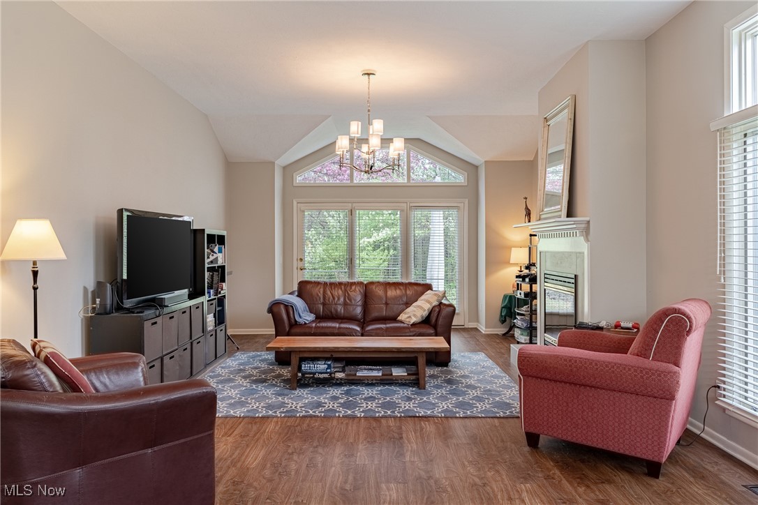 5560 Hummingbird Circle, Solon, Ohio image 5