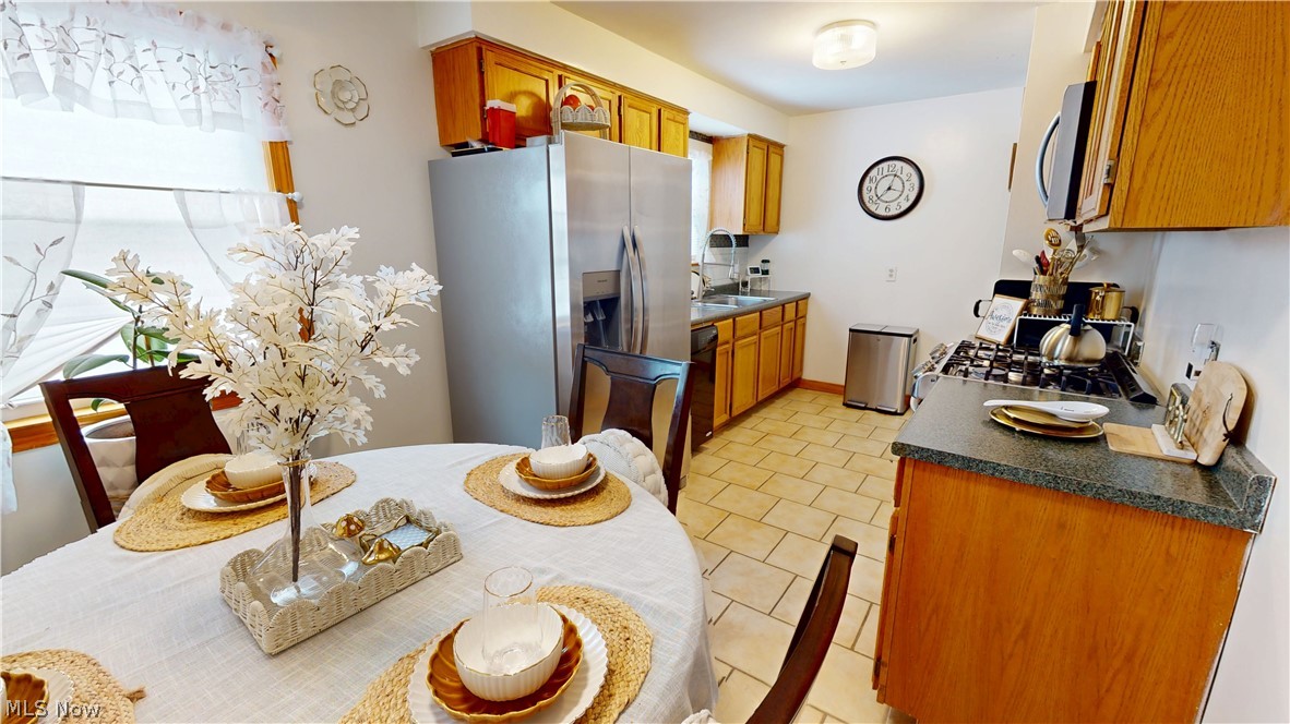 13504 Maple Leaf Drive