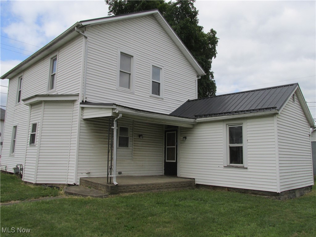 833 Orange Street, Coshocton, Ohio image 3