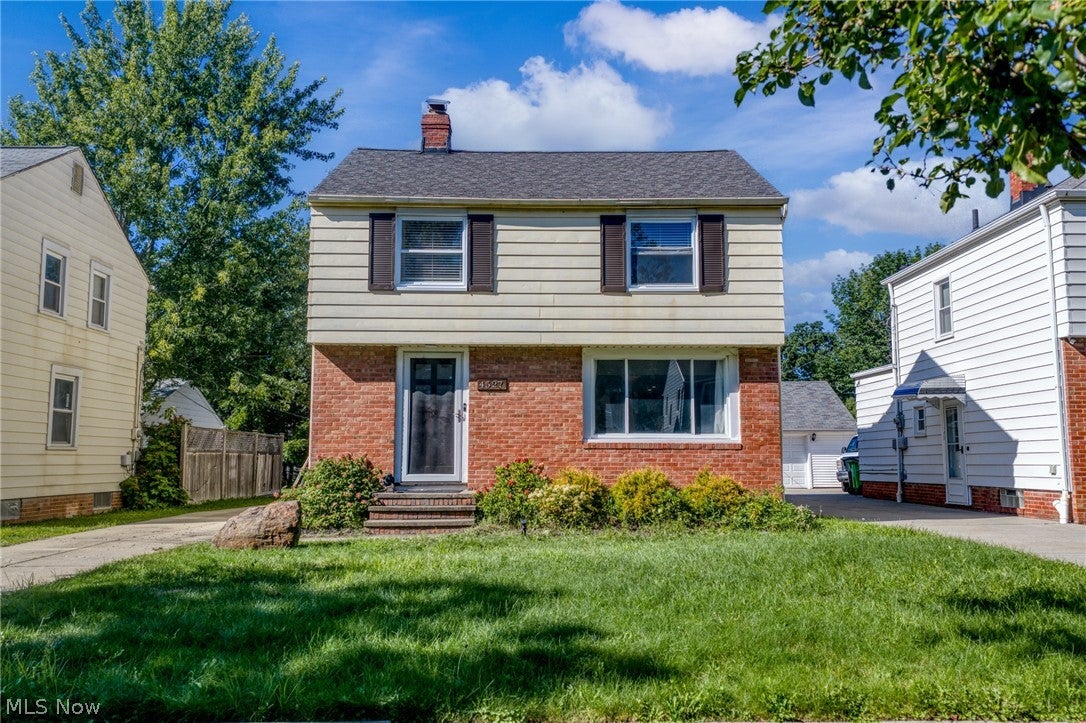 4527 Laurel Road