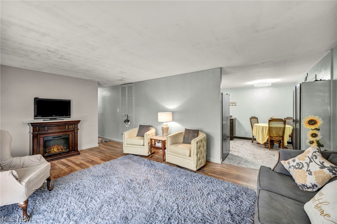 Park View Manor - Residential