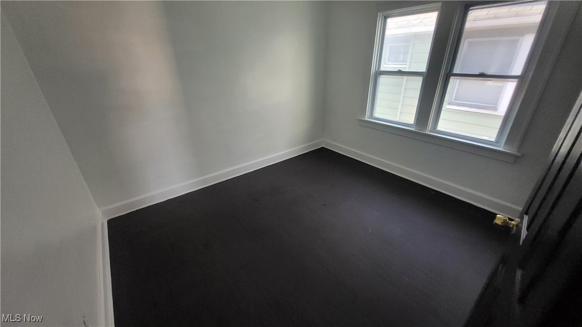 Cleveland, Ohio 44112, United States, 2 Bedrooms Bedrooms, ,1 BathroomBathrooms,Residential,Active,9575