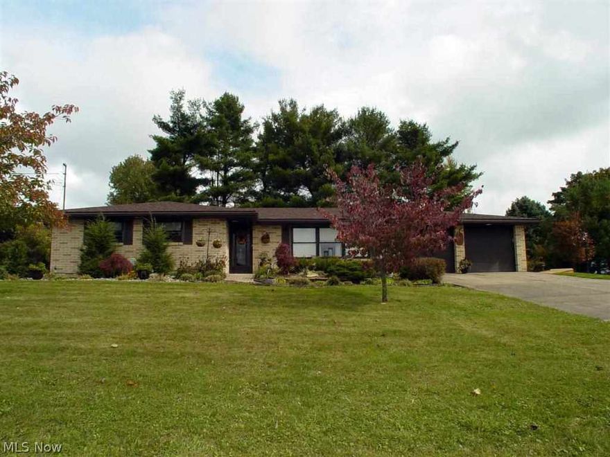 Pristine 3 BR, 2.5 BA brick ranch situated on a level .80 acre lot. Gorgeous oak kitch w/granite counters & stainless appliances. Neutral décor throughout. HW floors, newer carpeting, oak 6 panel doors & more. Finished rec rm, tons of storage & 2 car garage. Call today!